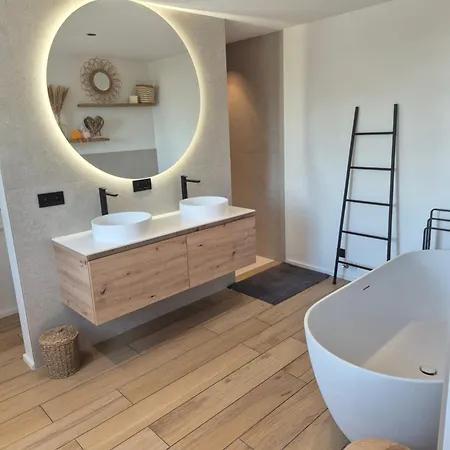 De L'eau Rouge Homestay Malmedy